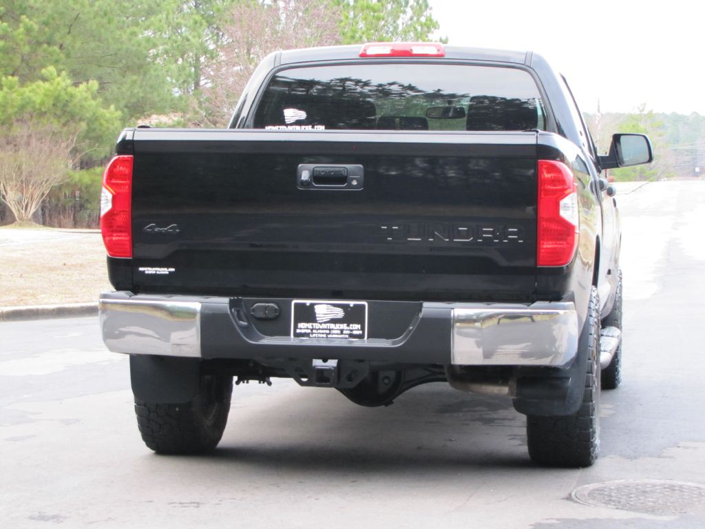 2017 Toyota Tundra Image 11