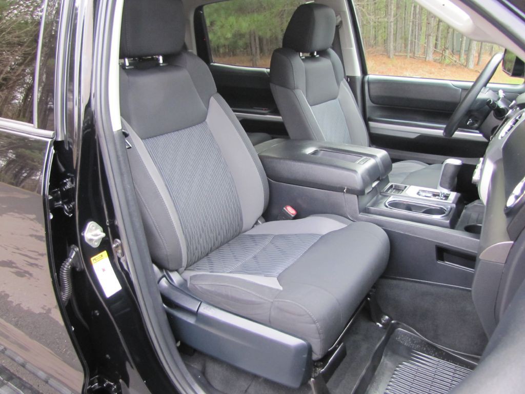 2017 Toyota Tundra Image 14