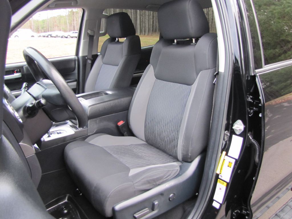 2017 Toyota Tundra Image 21