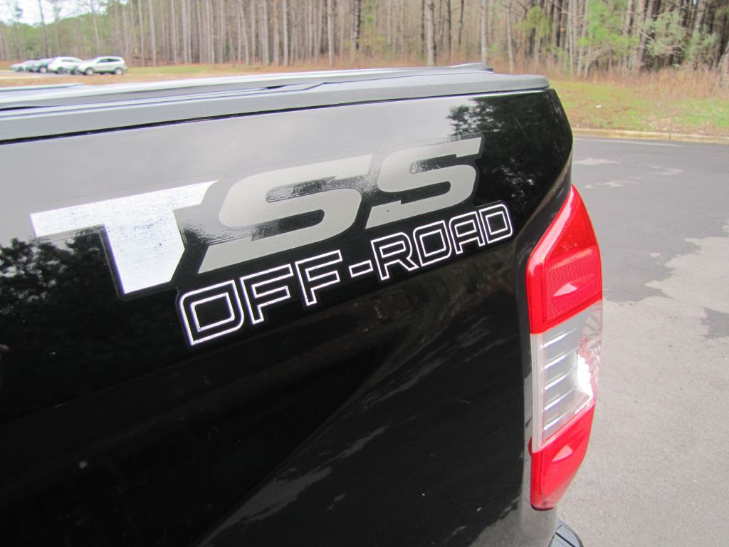 2017 Toyota Tundra Image 27