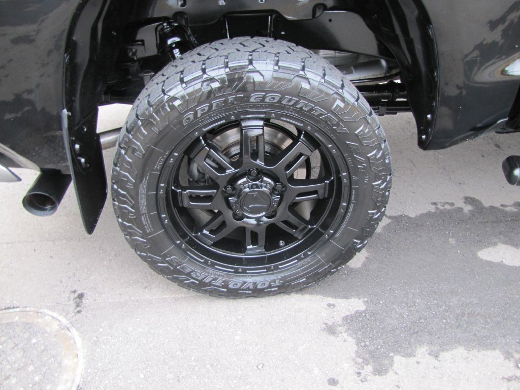 2017 Toyota Tundra Image 31