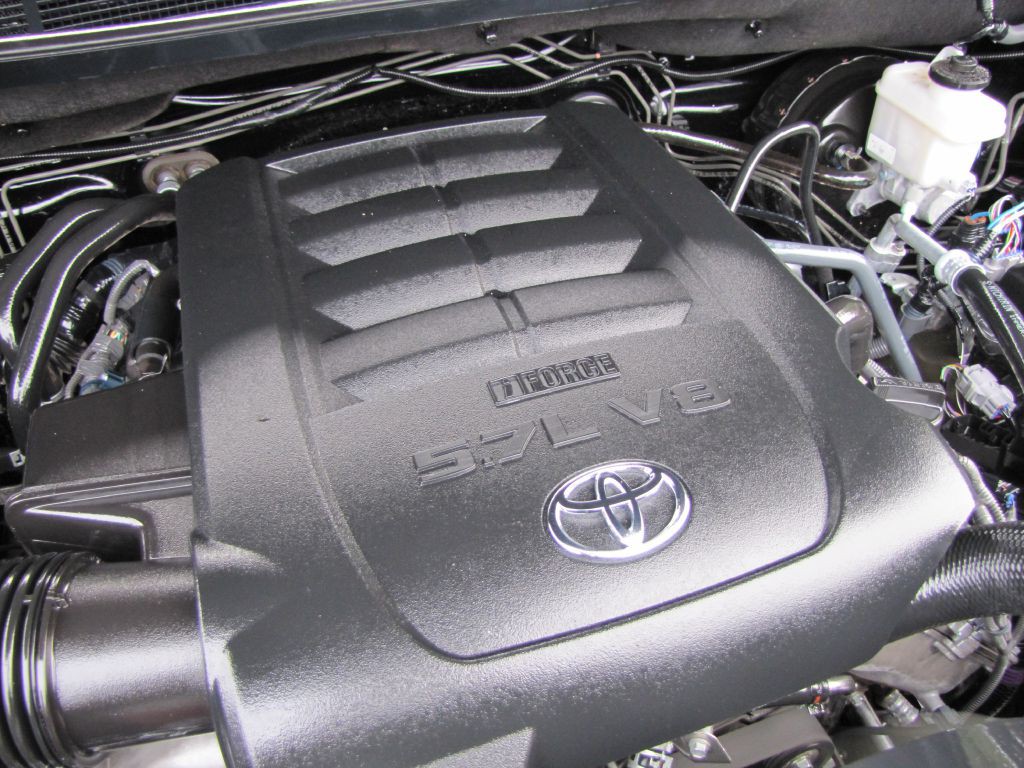 2017 Toyota Tundra Image 35