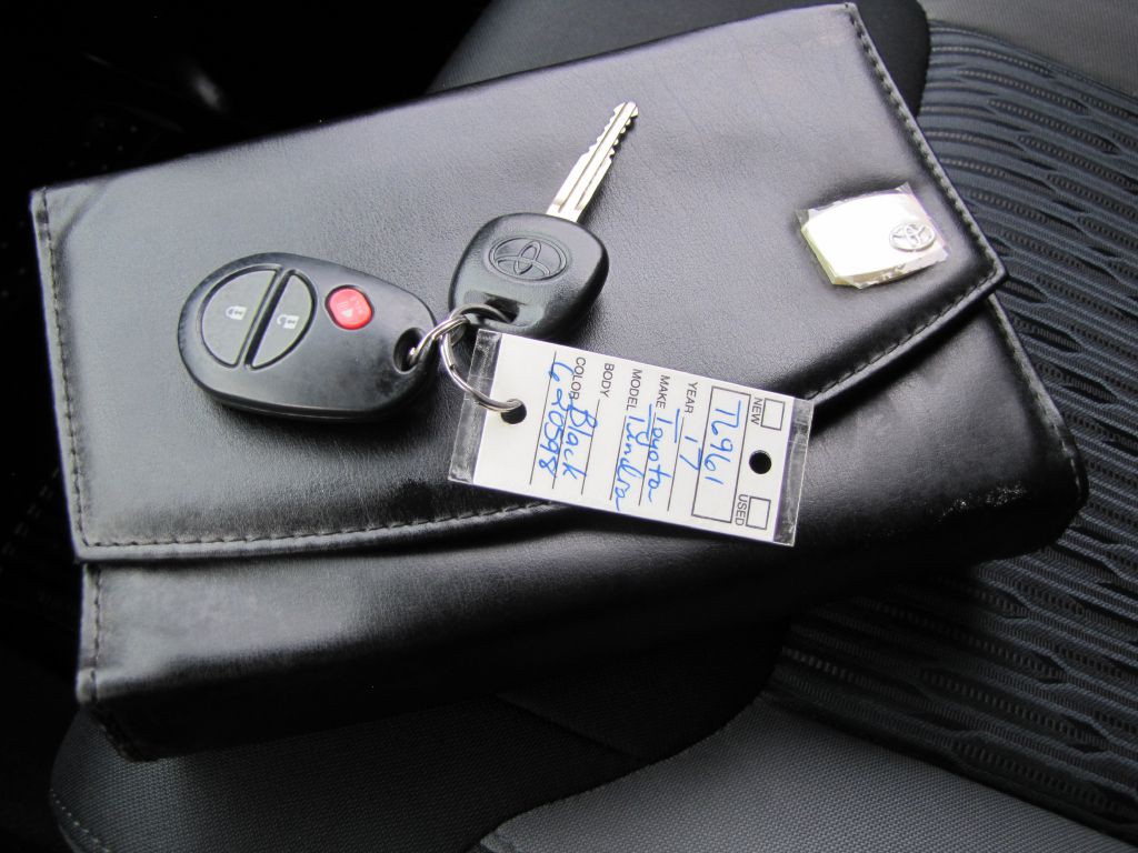 2017 Toyota Tundra Image 40