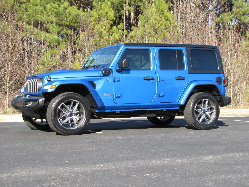 2024 Jeep Wrangler Image 3