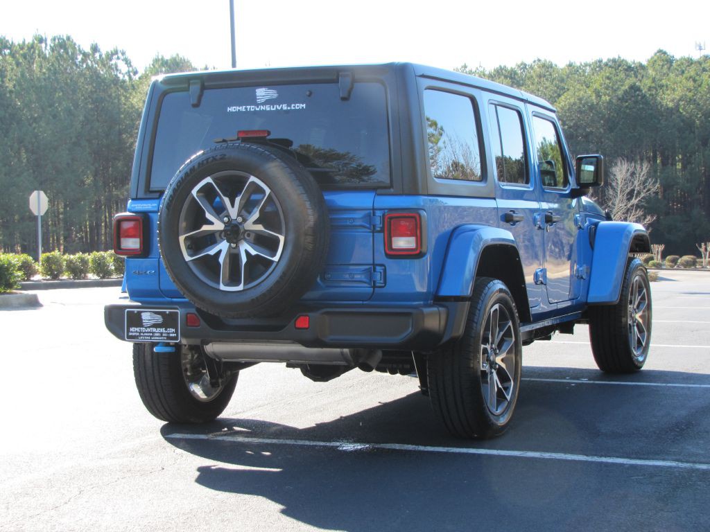 2024 Jeep Wrangler Image 12