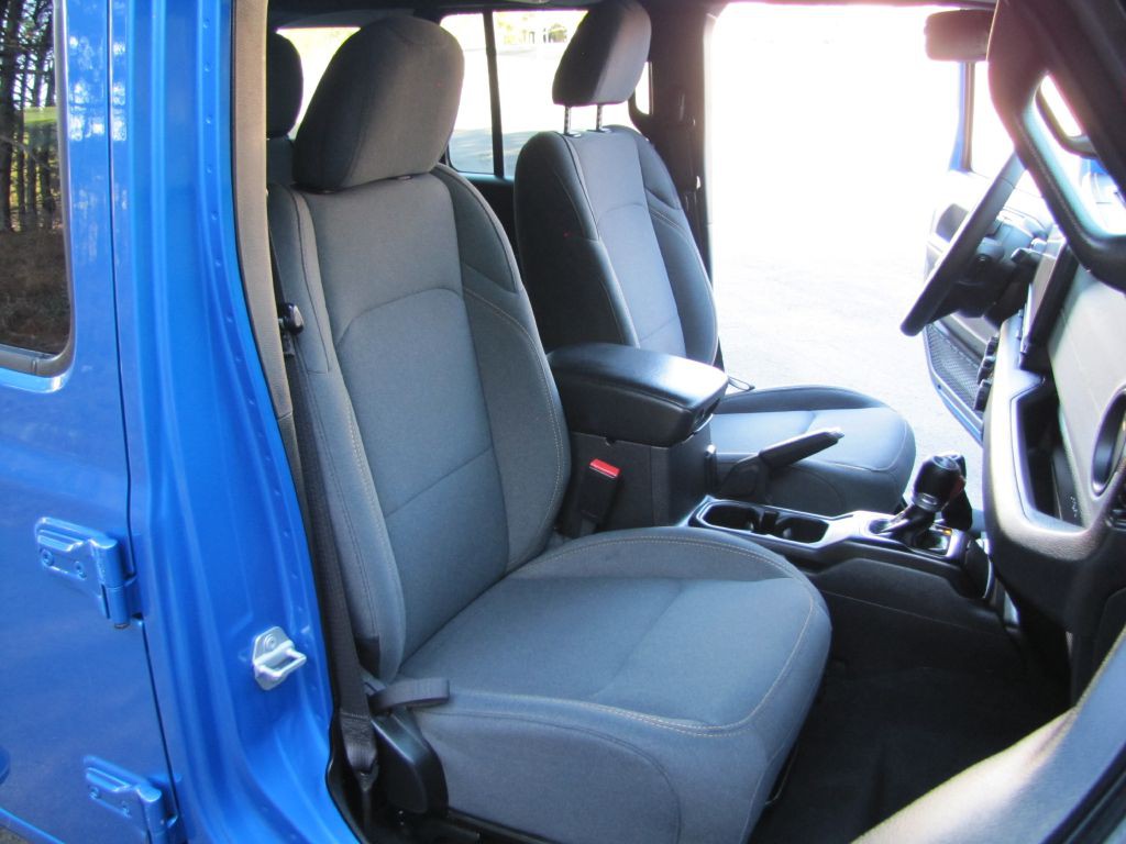 2024 Jeep Wrangler Image 25