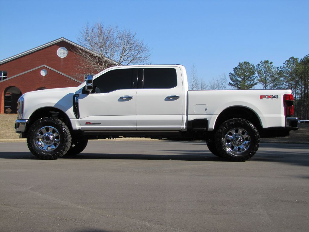 2023 Ford F-250 Image 6