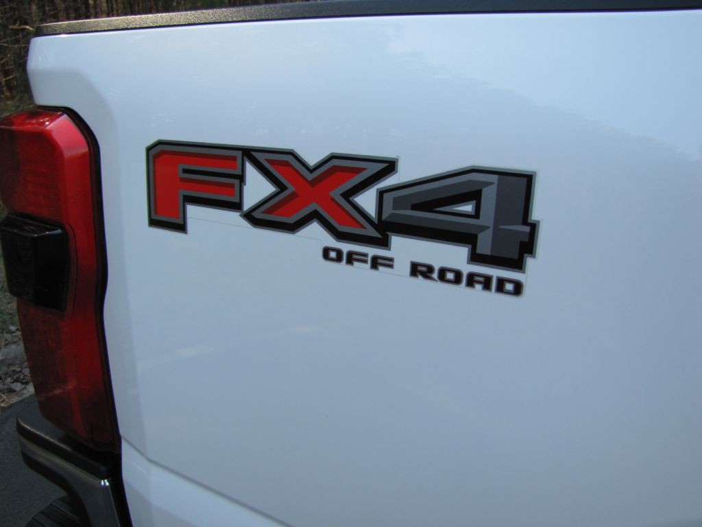 2023 Ford F-250 Image 30