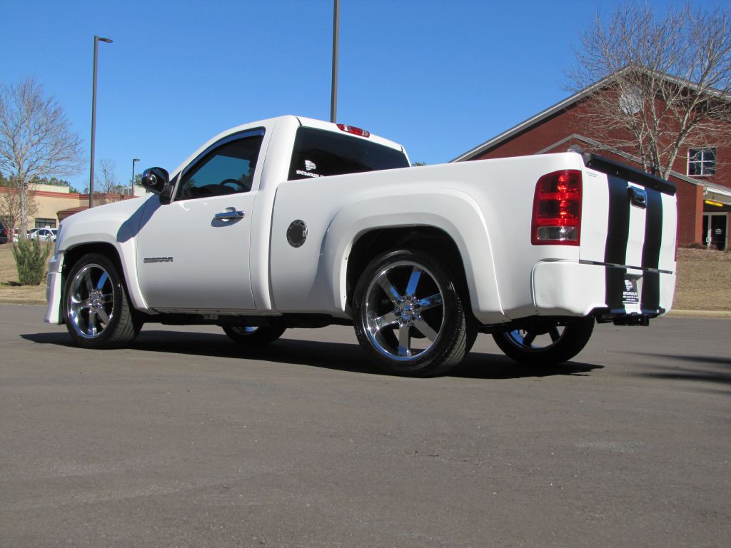 2011 GMC Sierra Image 8