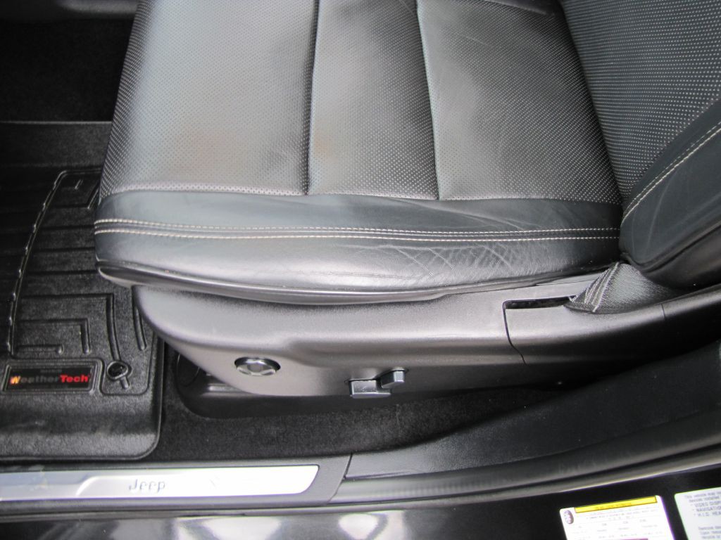 2015 Jeep Grand Cherokee Image 16