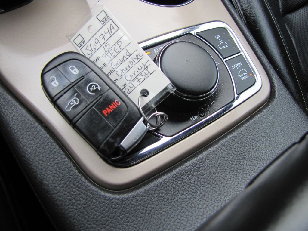 2015 Jeep Grand Cherokee Image 43