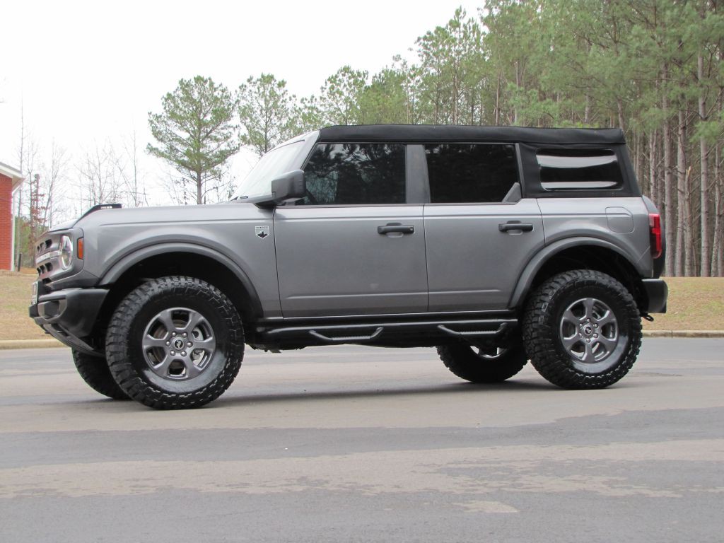 2023 Ford Bronco Image 3