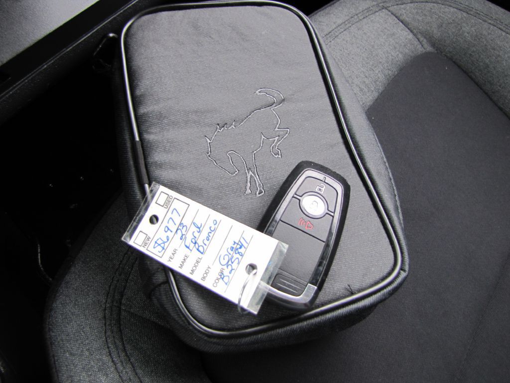 2023 Ford Bronco Image 46