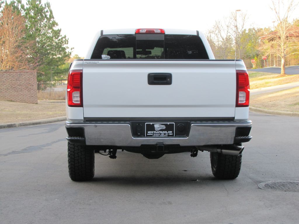 2017 Chevrolet Silverado 1500 Image 11