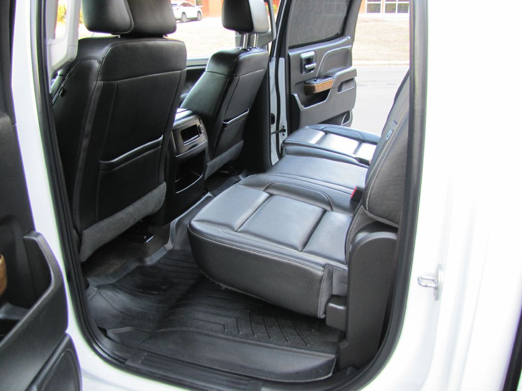 2017 Chevrolet Silverado 1500 Image 19