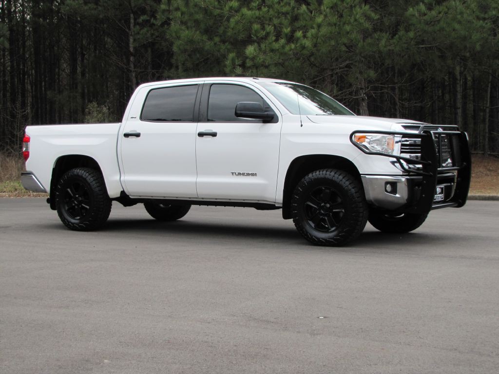 2017 Toyota Tundra Image 3