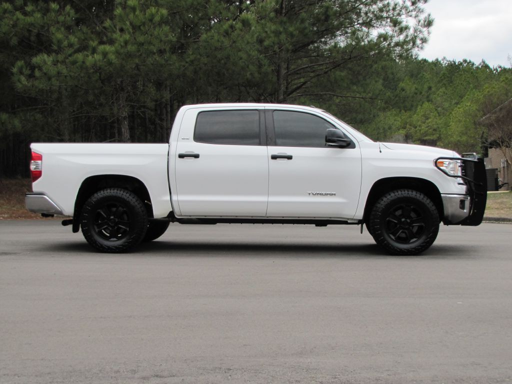 2017 Toyota Tundra Image 5