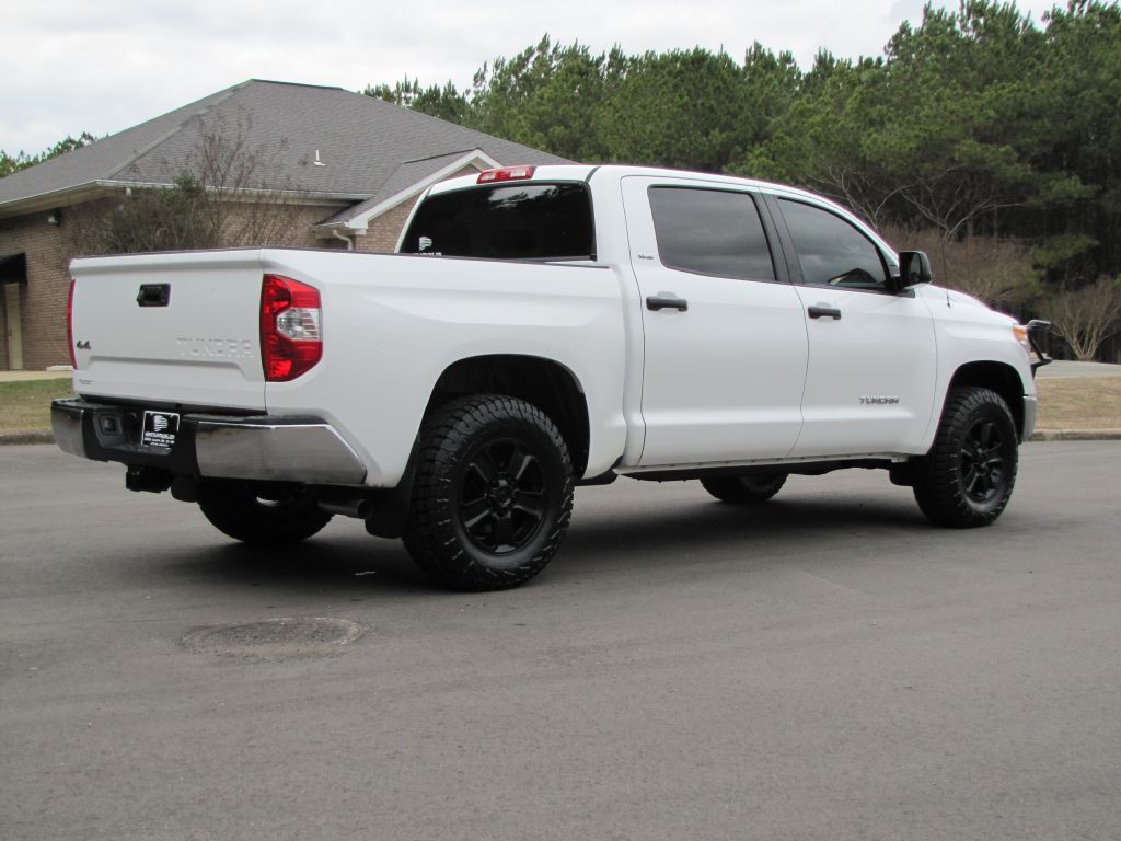 2017 Toyota Tundra Image 7