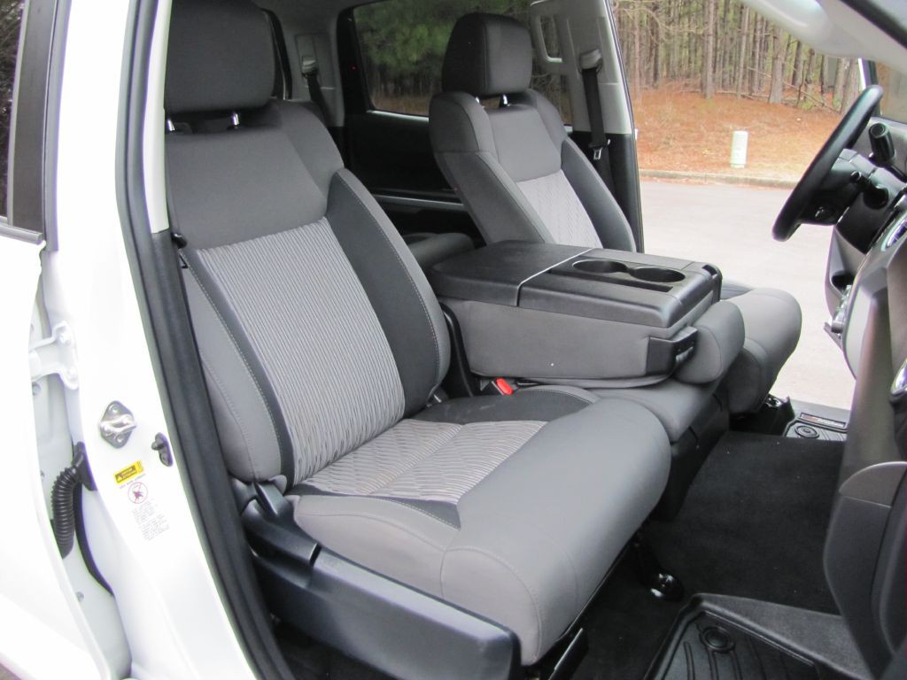 2017 Toyota Tundra Image 15