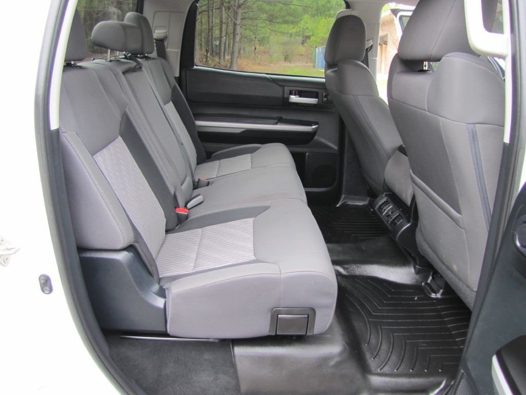 2017 Toyota Tundra Image 16