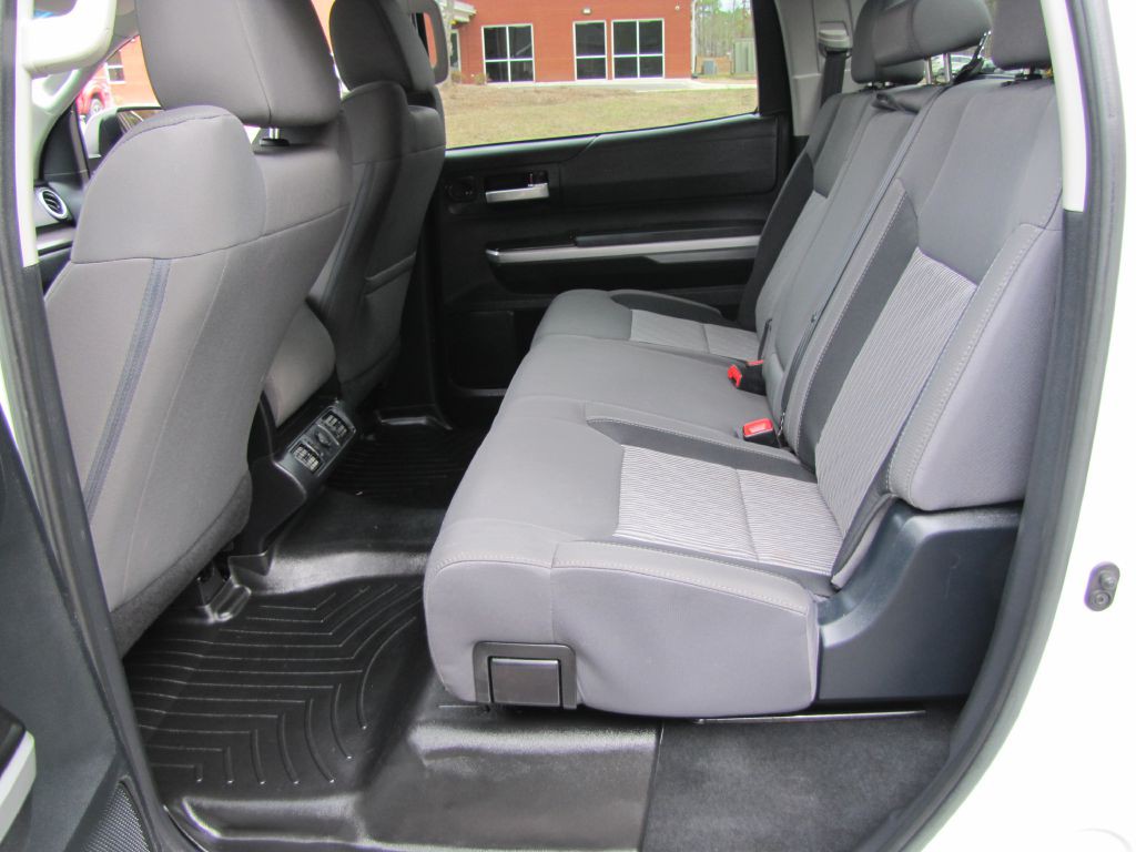 2017 Toyota Tundra Image 18