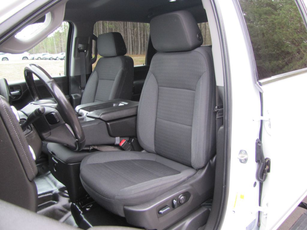 2023 GMC Sierra 2500 Image 14