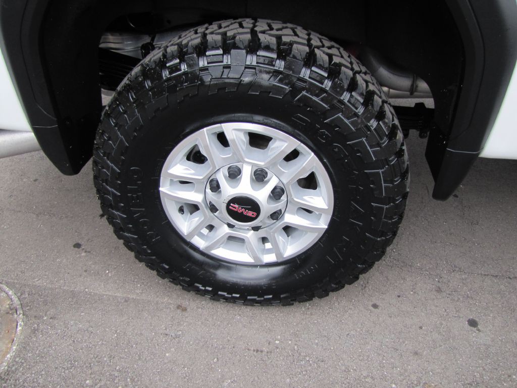 2023 GMC Sierra 2500 Image 27