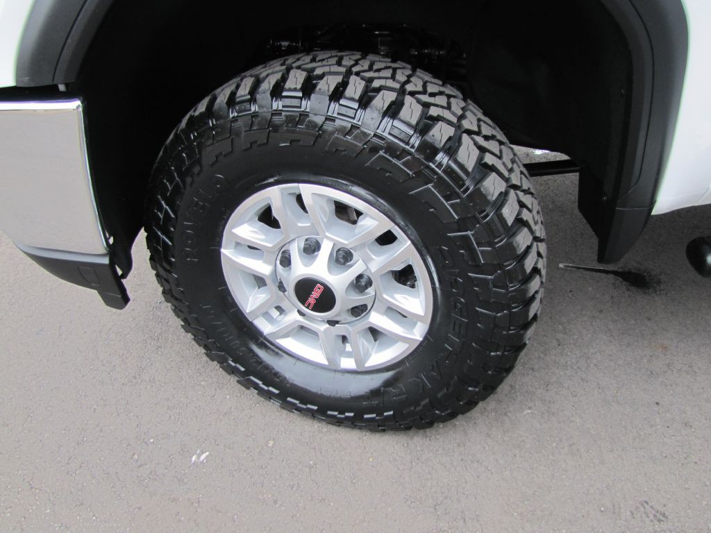 2023 GMC Sierra 2500 Image 35