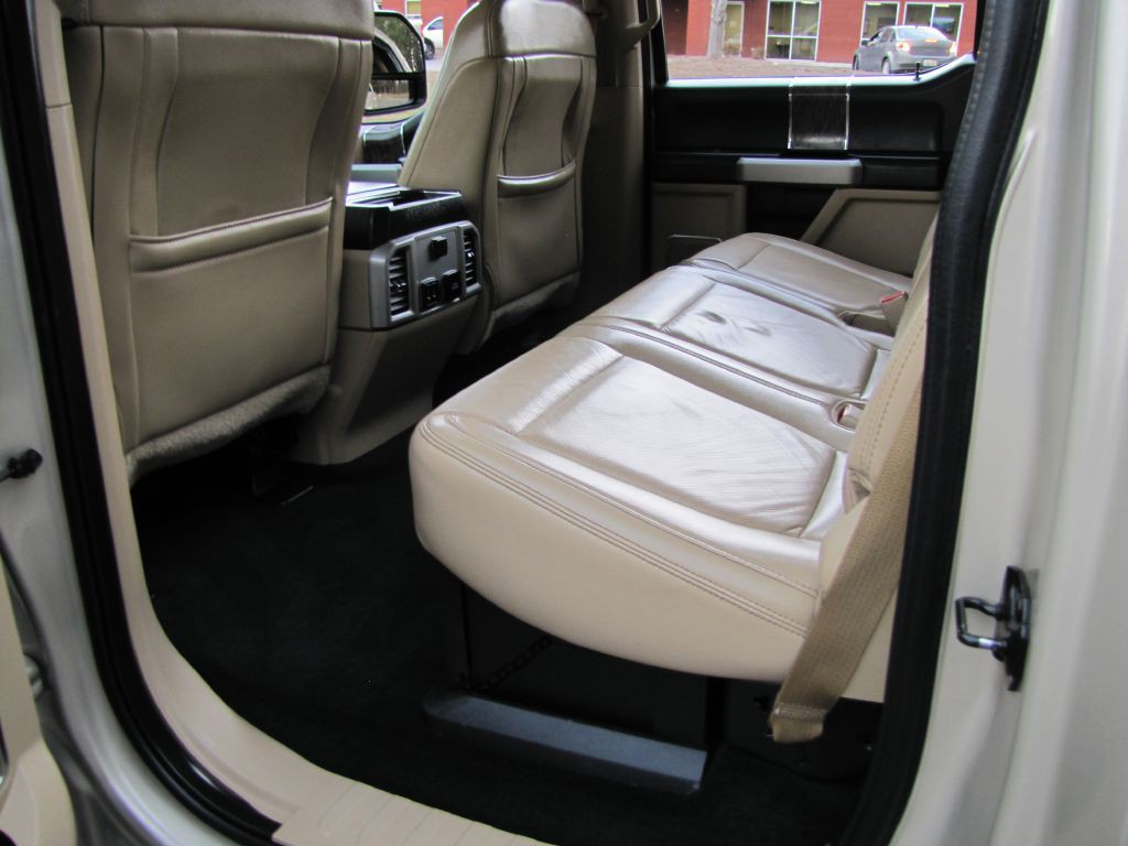 2017 Ford F-250 Image 18