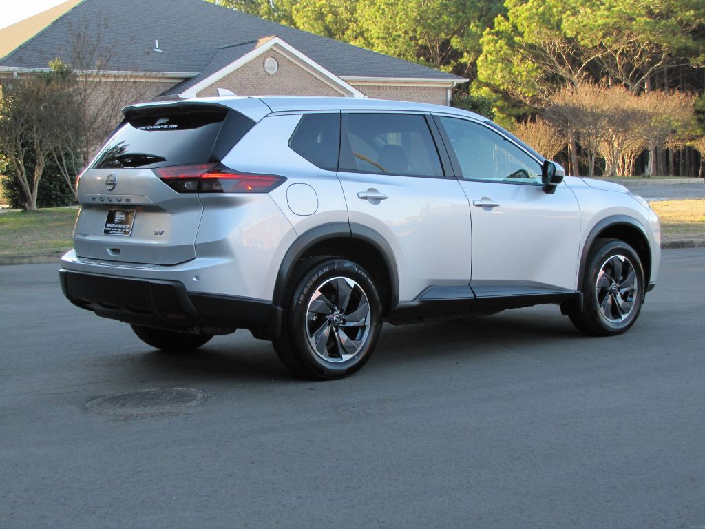 2024 Nissan Rogue Image 8