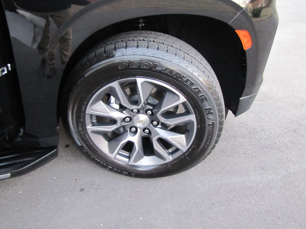 2023 Chevrolet Tahoe Image 25