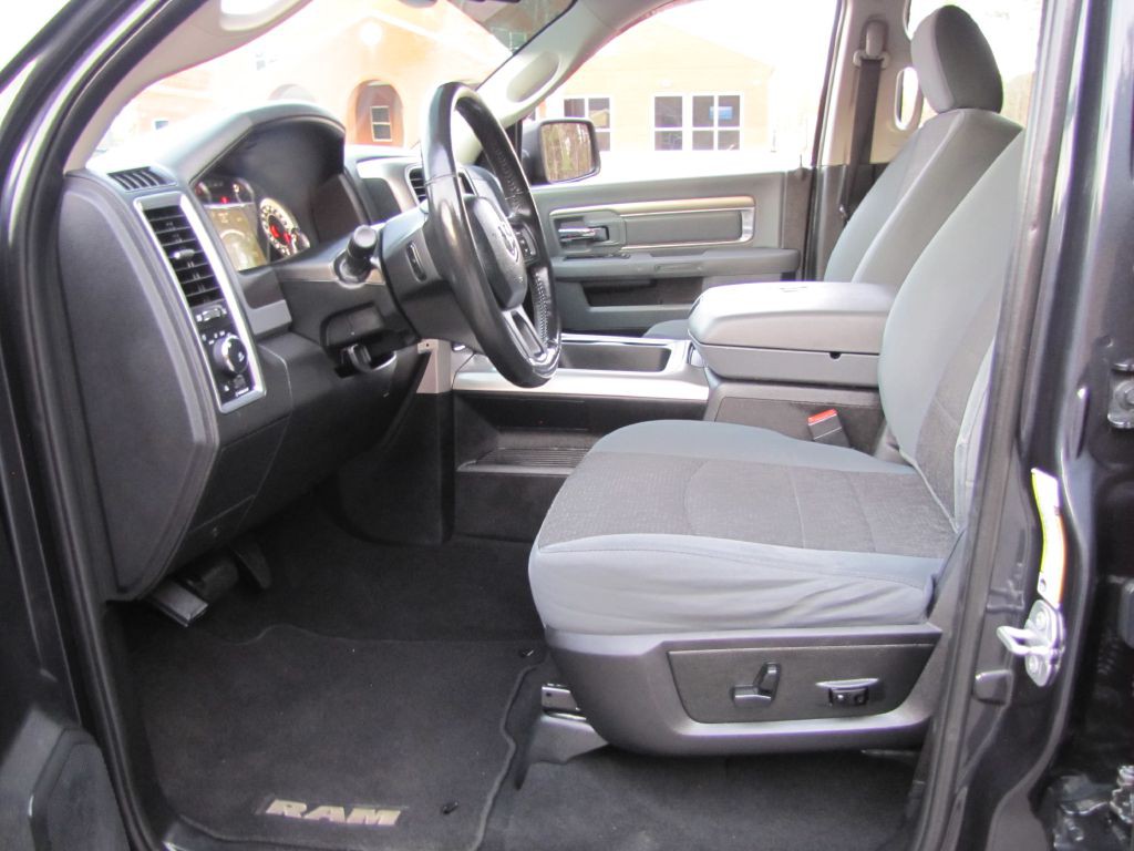 2018 Dodge Ram 1500 Image 12