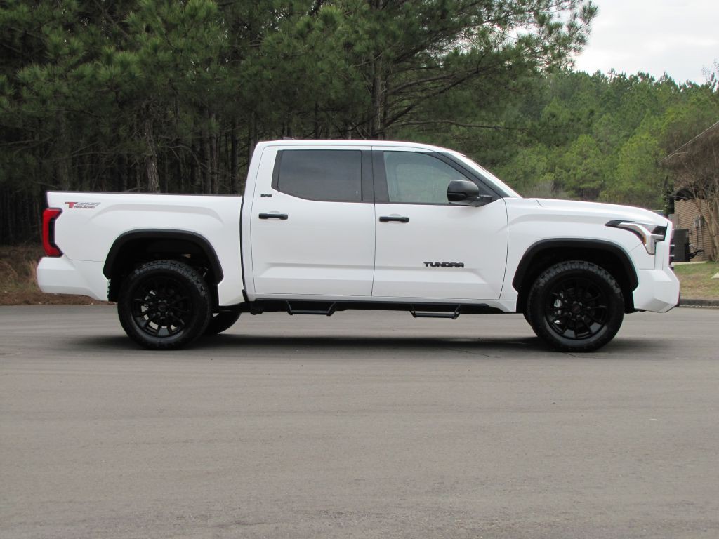 2023 Toyota Tundra Image 4