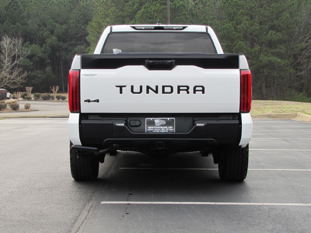 2023 Toyota Tundra Image 11