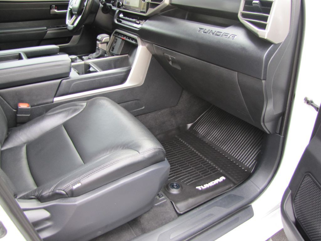 2023 Toyota Tundra Image 14