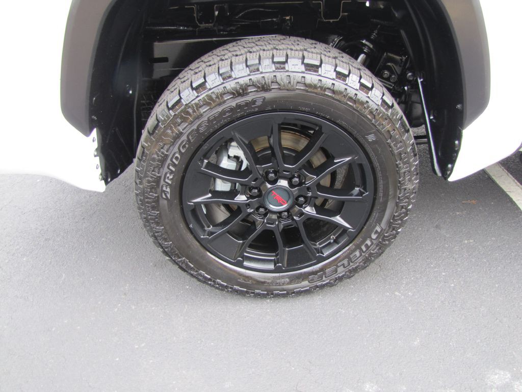 2023 Toyota Tundra Image 33