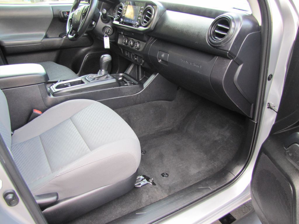 2021 Toyota Tacoma Image 14