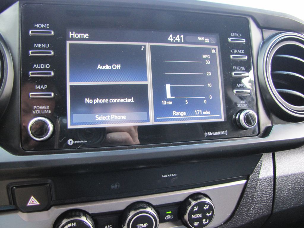 2021 Toyota Tacoma Image 41