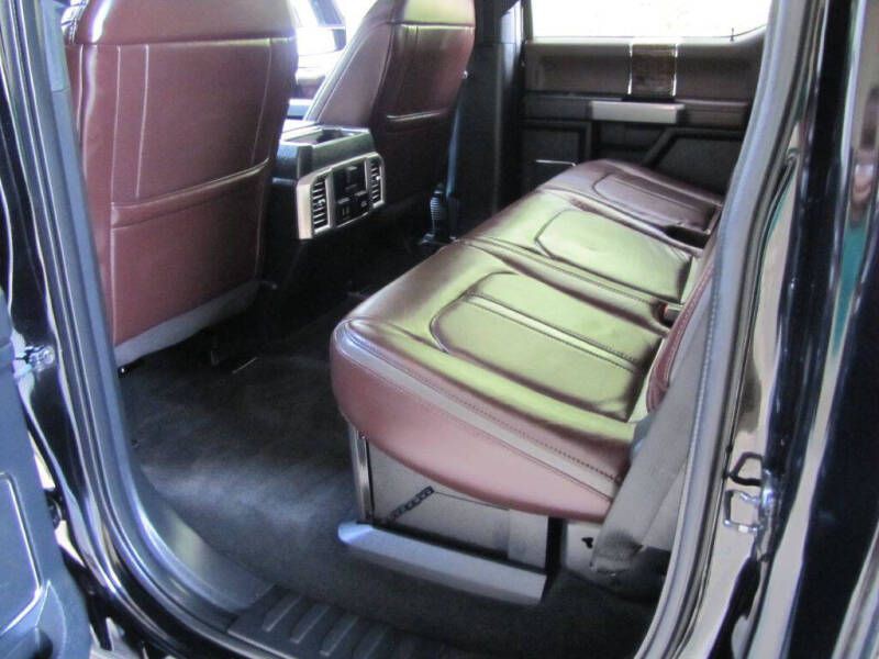 2017 Ford F-350 Image 19