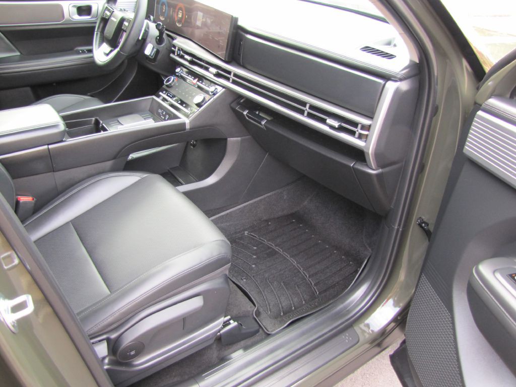 2025 Hyundai Santa Fe Image 14