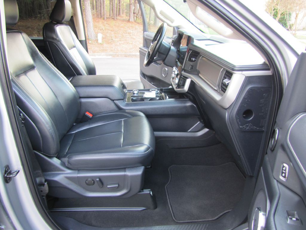 2024 Ford Expedition Image 12