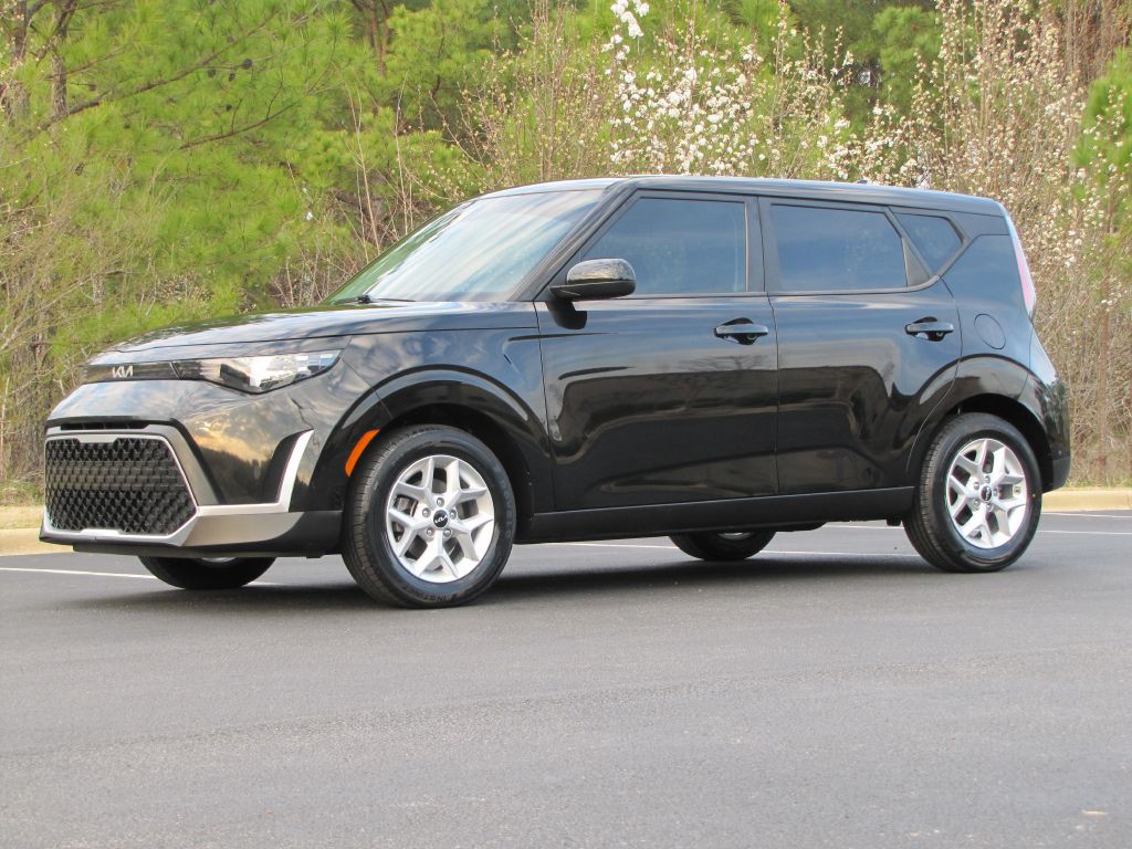 2024 Kia Soul Image 3
