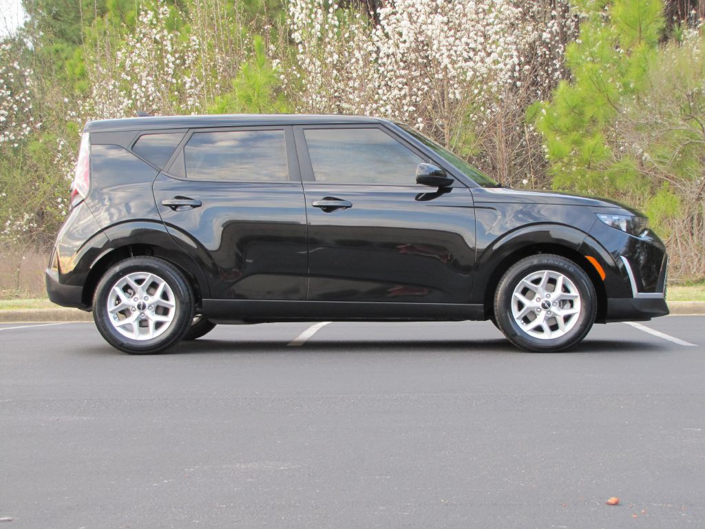 2024 Kia Soul Image 4