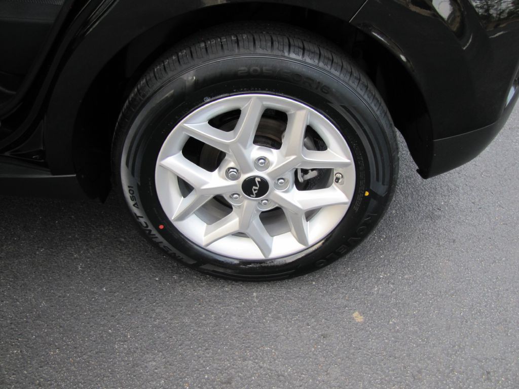 2024 Kia Soul Image 30