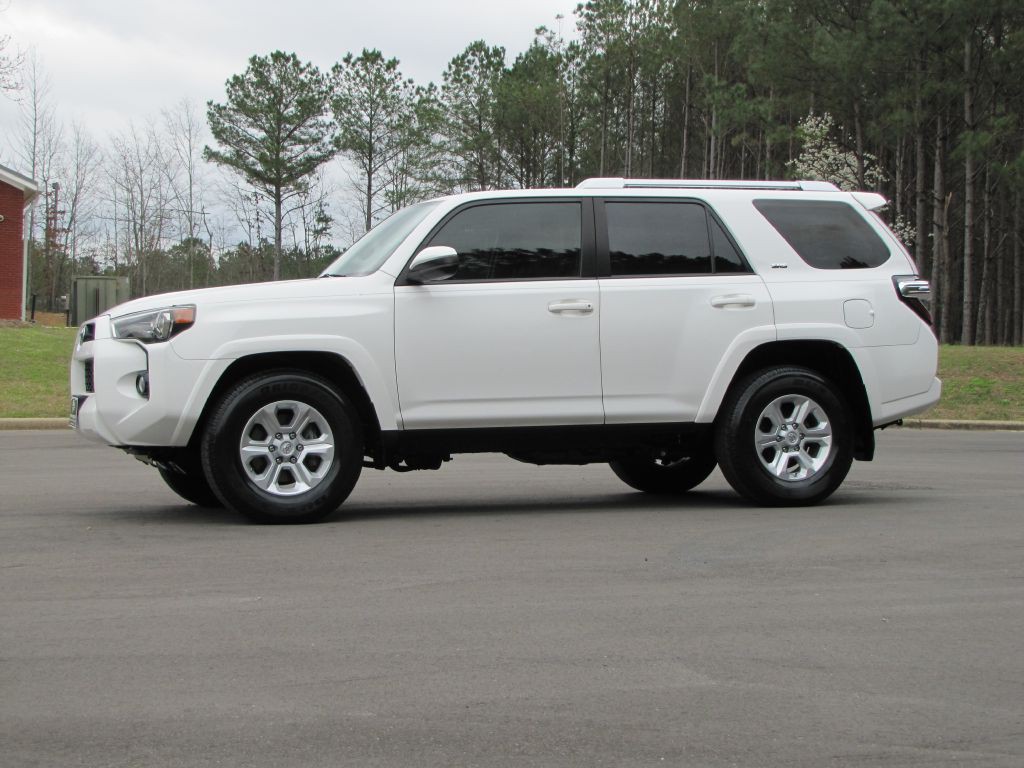 2018 Toyota 4Runner Image 3