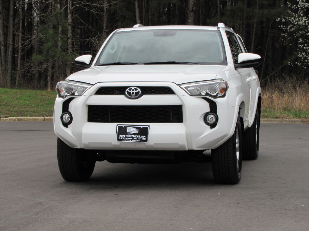 2018 Toyota 4Runner Image 8