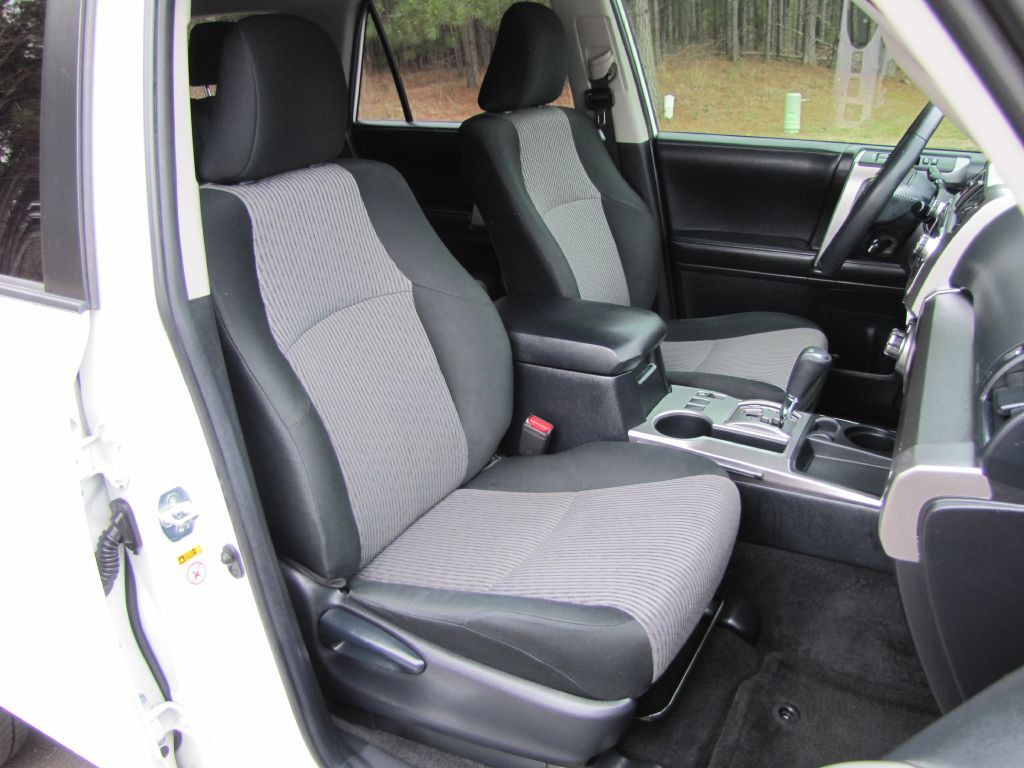 2018 Toyota 4Runner Image 14