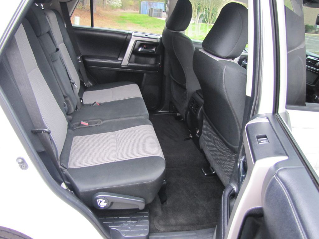 2018 Toyota 4Runner Image 15