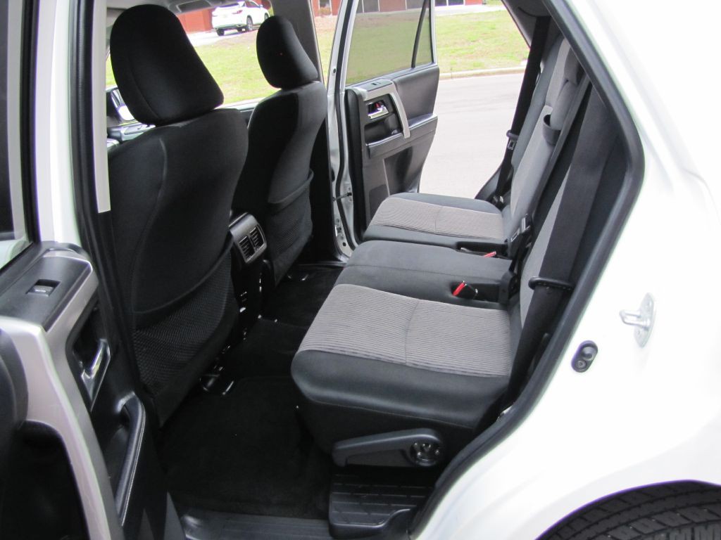 2018 Toyota 4Runner Image 19