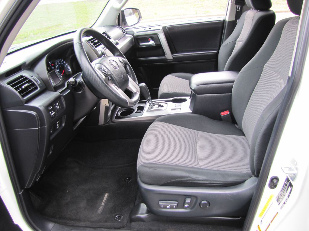 2018 Toyota 4Runner Image 21